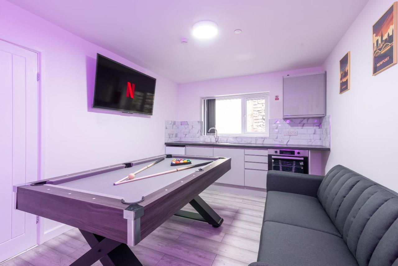 Exquisite Cardiff Apartments- With Garden Lounge & Games Room Екстериор снимка