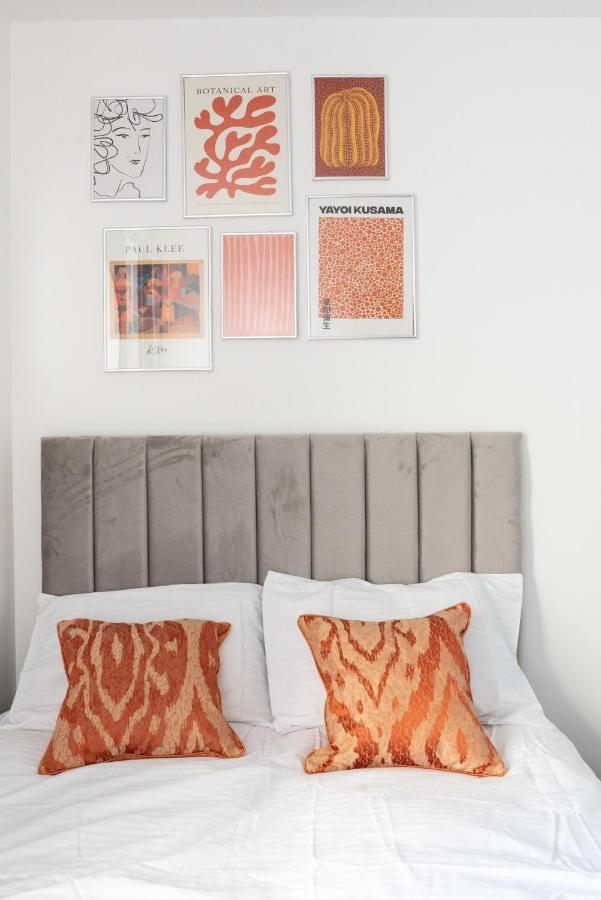 Exquisite Cardiff Apartments- With Garden Lounge & Games Room Екстериор снимка