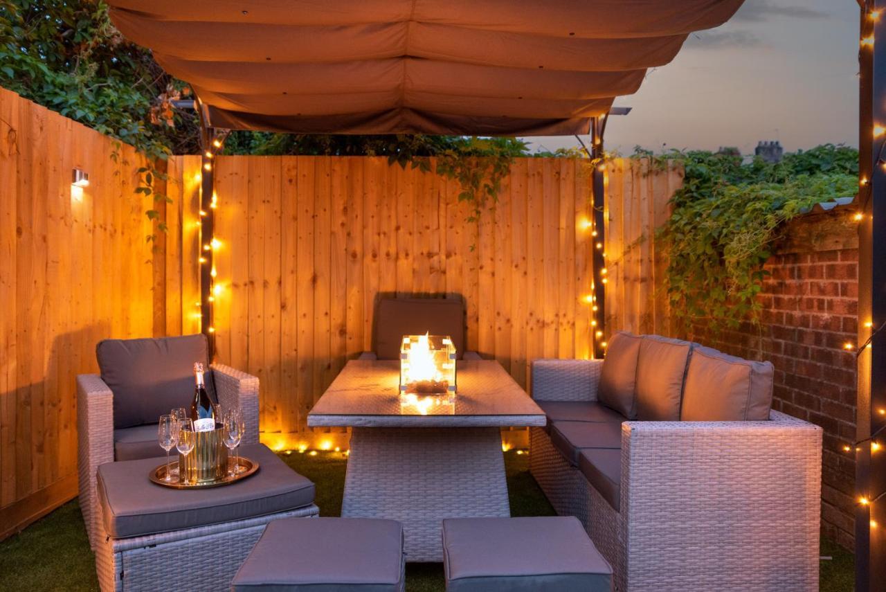 Exquisite Cardiff Apartments- With Garden Lounge & Games Room Екстериор снимка