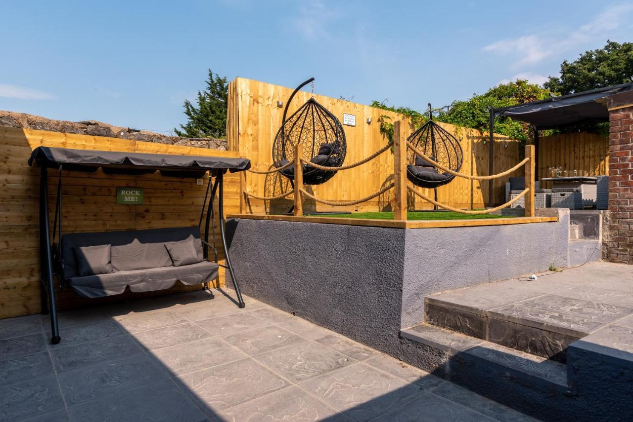 Exquisite Cardiff Apartments- With Garden Lounge & Games Room Екстериор снимка